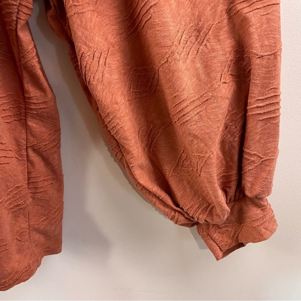 🆕✨ SPLA Boutique Terracotta aztec textured Balloon sleeve top Multiple sizes - Picture 5 of 8